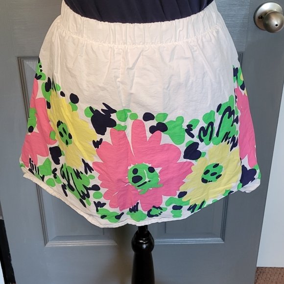 Lilly Pulitzer lined floral miniskirt - Picture 3 of 5